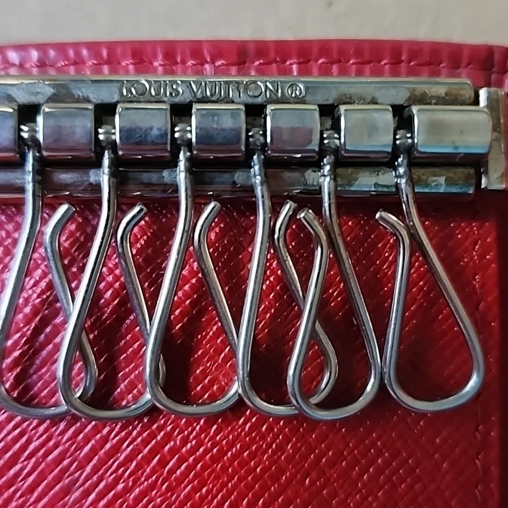 Preowned‎ Louis Vuitton Red Key Holder With COA